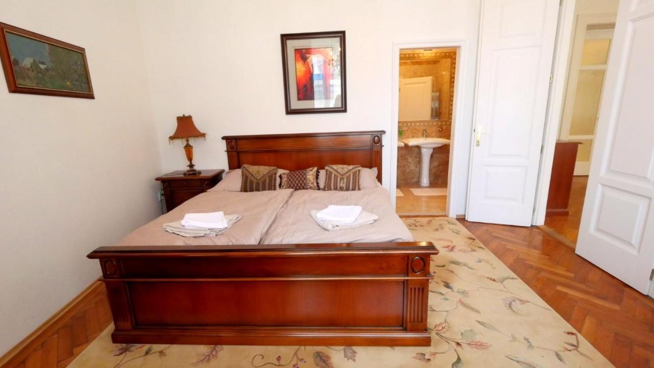 Velky 3i Apartman V Centre Mesta Appartement *