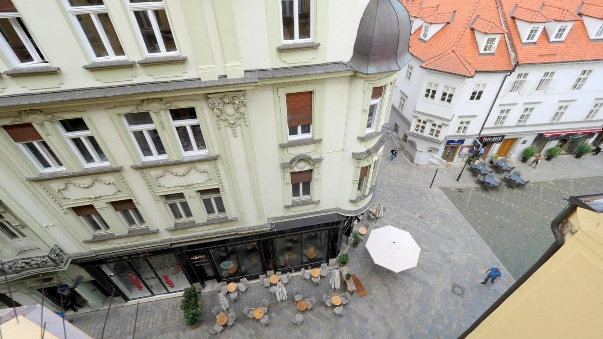 Velky 3i Apartman V Centre Mesta Appartement